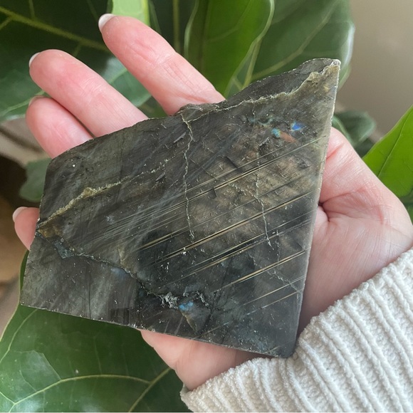 Labradorite polished and raw slab. Rocks crystals minerals - Picture 3 of 6